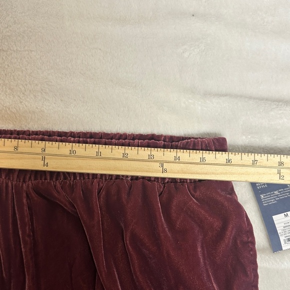 Universal Thread Velour Maroon Wide Leg Pants - Picture 8 of 13